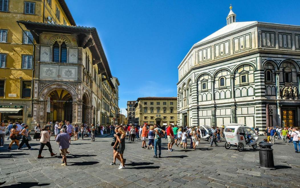 Great Apts Few Steps To The Duomo Apartment Florence Luaran gambar